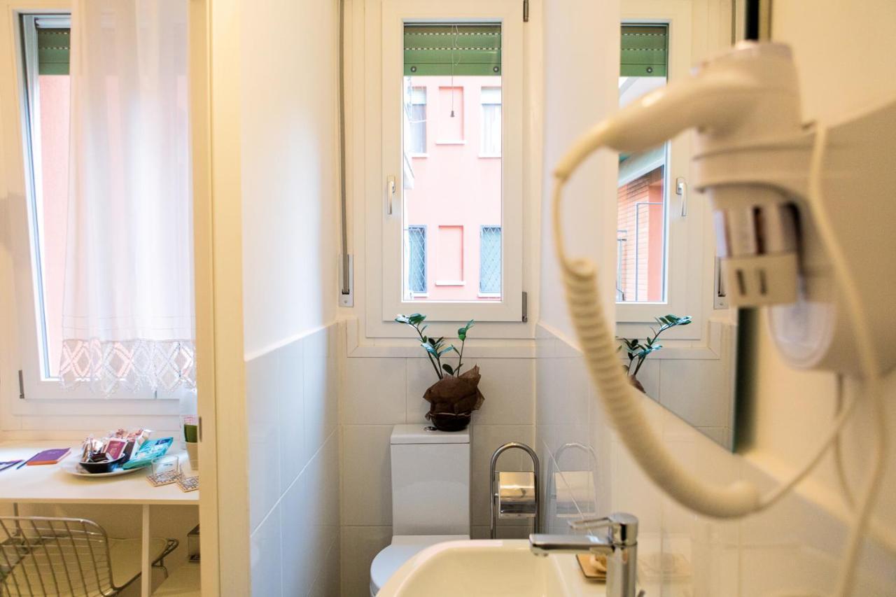 Interno 7, Tra La Fiera Ed Il Centro Bed & Breakfast Bologna Eksteriør bilde